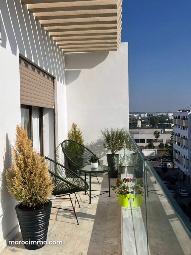 Magnifique penthouse à louer Meublé — 2