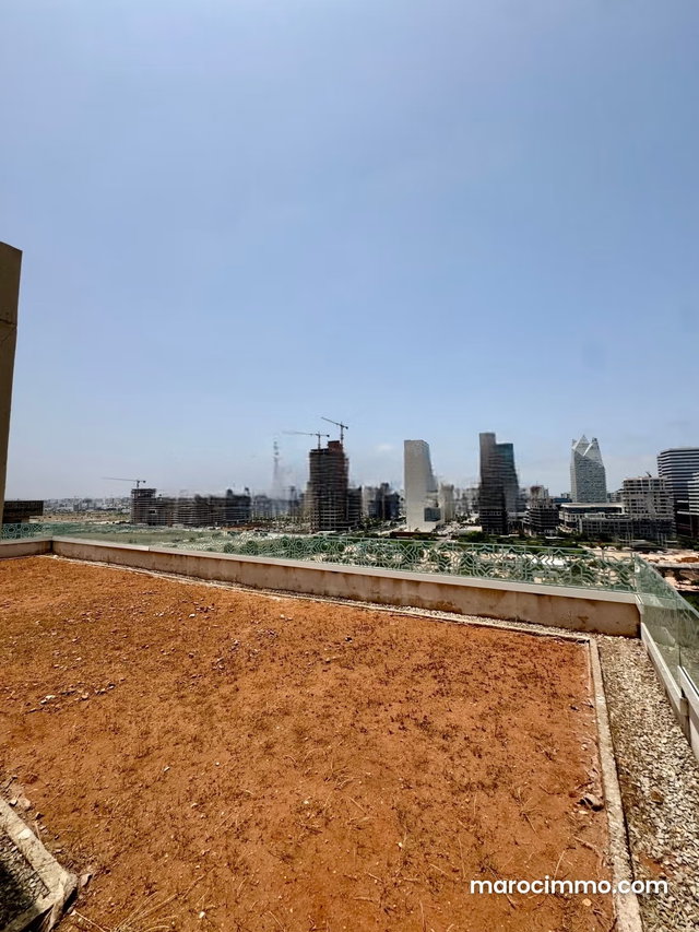 À Vendre – Duplex d’Exception à Casa Finance City — 2