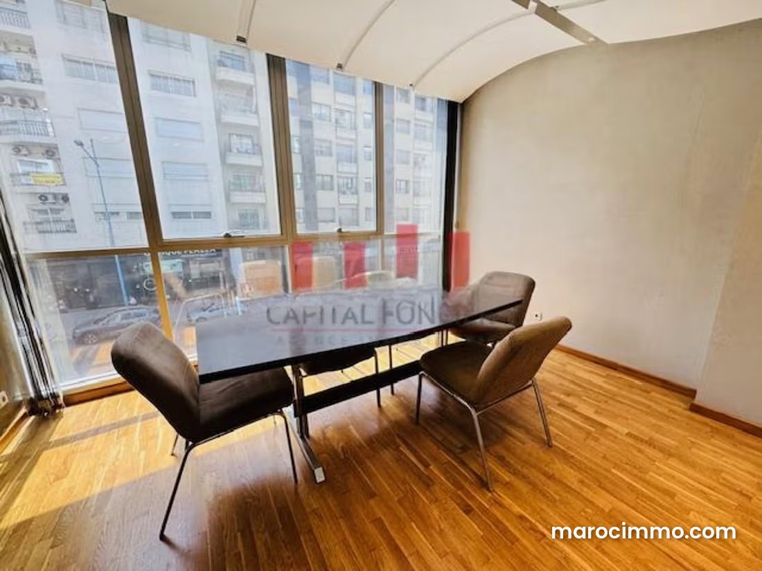 100 m² Office with Private Garage in the Heart of Racine, Casablanca — Casablanca