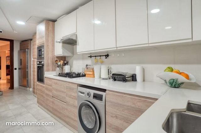 Appartement à louer à Triangle d'Or. 2 grandes pièces. Bien meublé — 4