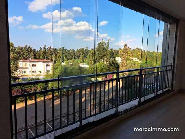 Sans vis à vis, appartement en location à Souissi — Rabat