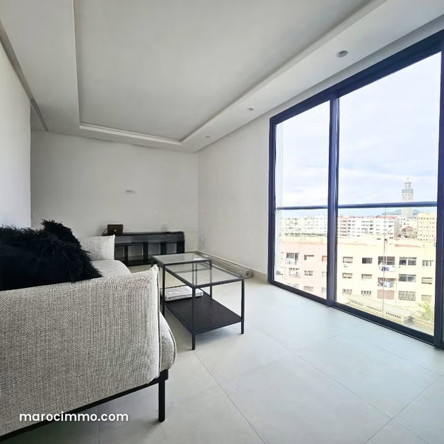 Superbe studio meublé neuf au dernier etage — 5