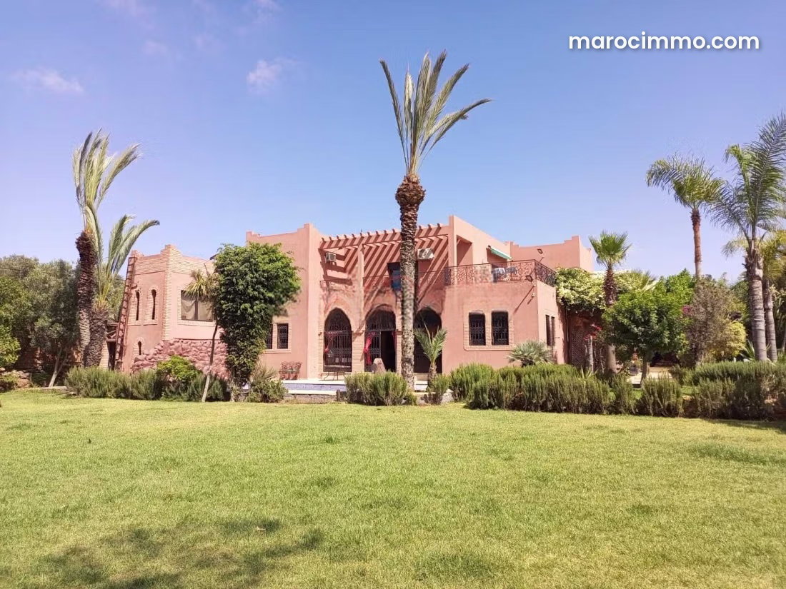 6-Bedroom Villa with Swimming Pool in Bouskoura Ville Verte — Bouskoura
