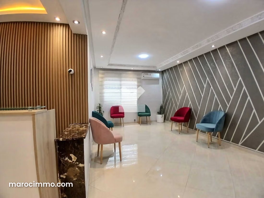 Bureau 96 m² avec deux façades, Sidi Moumen, Casablanca — Casablanca