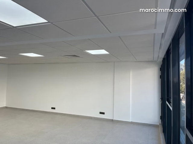 Bureu à louer sur oasis de 66 m² jusqu'à 76 m² — 3