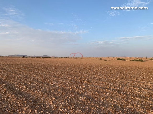 Vente Terrain nu à route de casablanca — 2