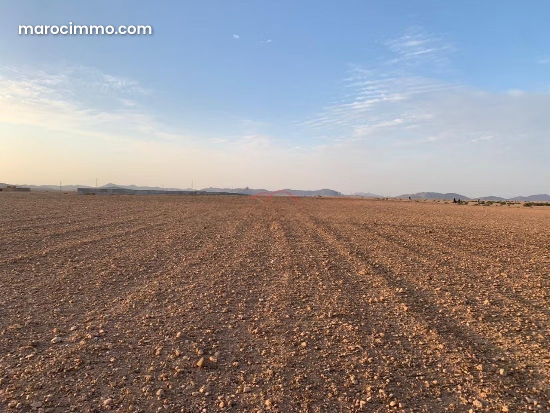 Terrain 7,6 hectares à vendre Route de Casablanca, Marrakech — Marrakech