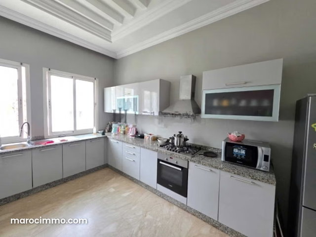 Villa t5 vide de 490m² – 4 chambres – piscine — 5