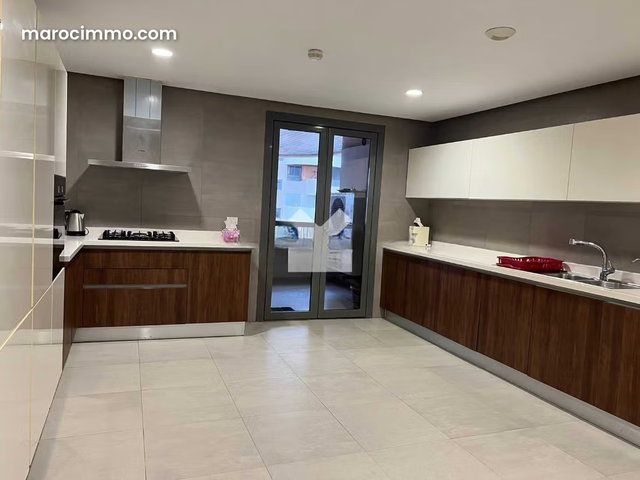 Appartement à Louer de 264.0 m² à Casablanca, Casablanca Marina — 3