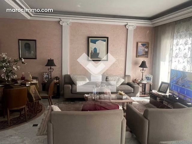 Appartement à Vendre de 538.0 m² à Casablanca, Racine — 4
