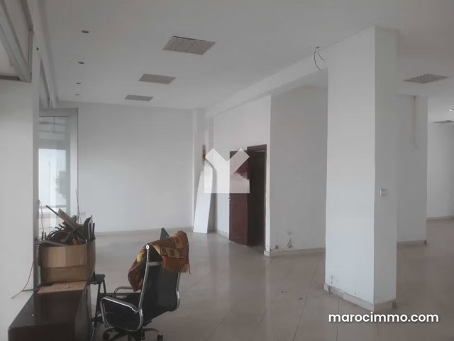 Local commercial à Vendre de 133.0 m² à Casablanca, Palmier Maarif — 5