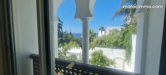 A LOUER Villa avec jardin privé sans vis a vis résidence avec piscine Vue mer — 4