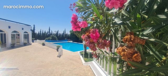 A LOUER Villa avec jardin privé sans vis a vis résidence avec piscine Vue mer — 3