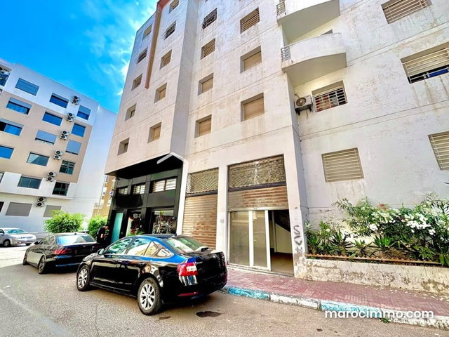 Local commercial de 69 m² à Casablanca — 2