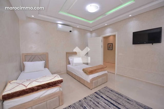 Villa à Vendre de 1281.0 m² à Marrakech, Route De Fes — 5