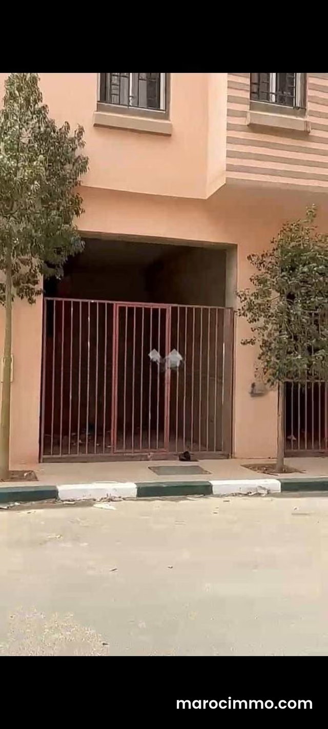 Local commercial à Louer de 27.0 m² à Marrakech, M'Hamidi — 2