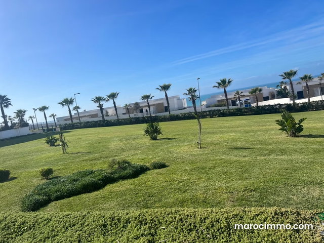 Bel appartement à vendre à plage des nadtions à Sidi Bouknadel. 3 grandes pièces. Piscine et service de Conciergerie — 2