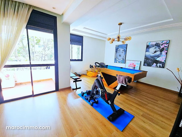 Magnificent 3-Bedroom Furnished Apartment — 4