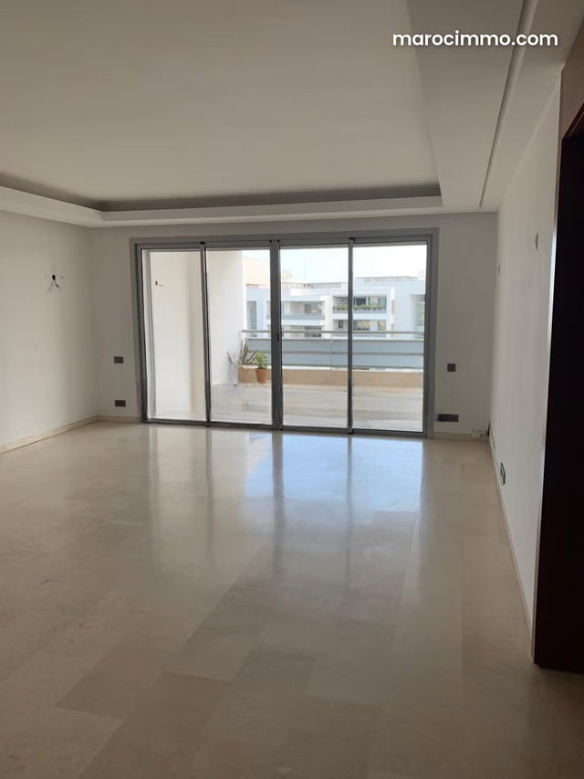 Appartement dernier étage vue mer à la location ain Diab — 2