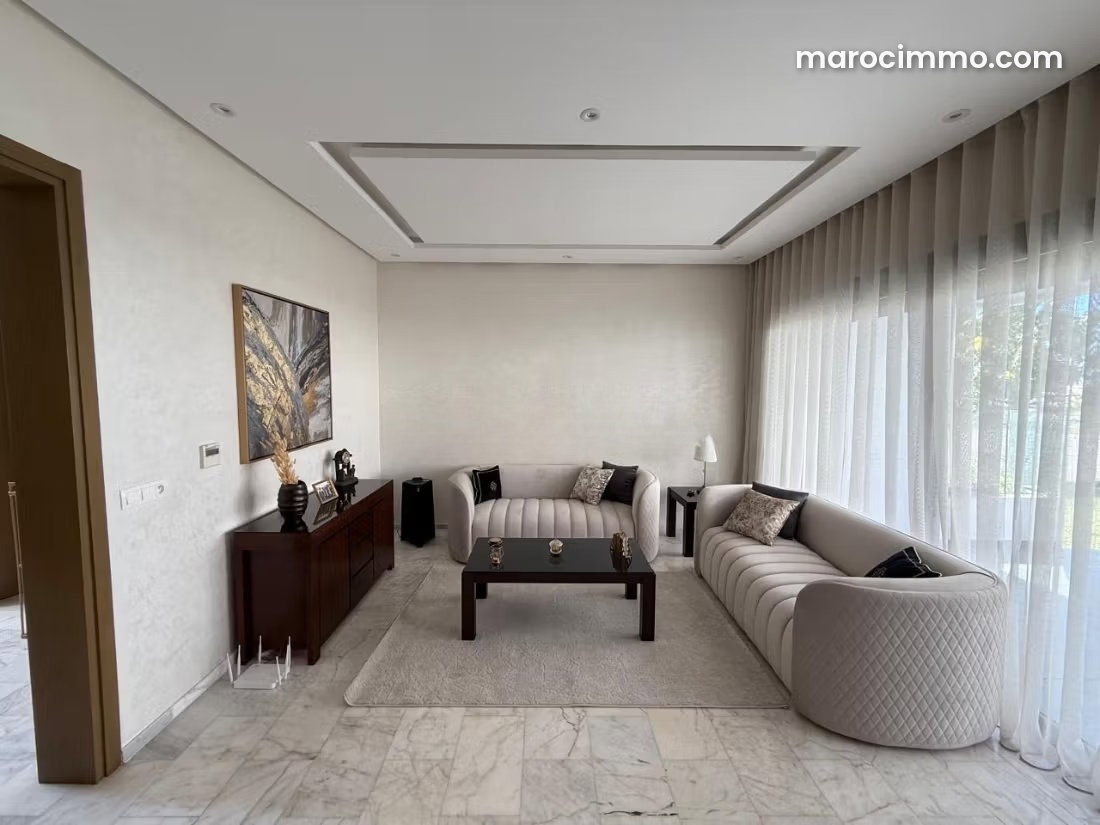 Villa meublée 4 chambres avec piscine, Harhoura, Temara — Temara