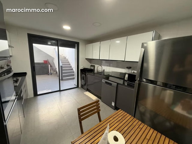 Triplex à Louer à Harhoura – Résidence Sécurisée avec Piscine — 4
