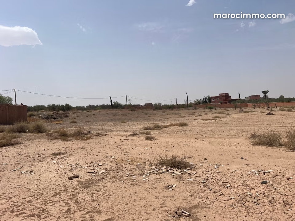 Beau terrain à la vente à bab atlas, Route de Fez. Surface de 1070 m²