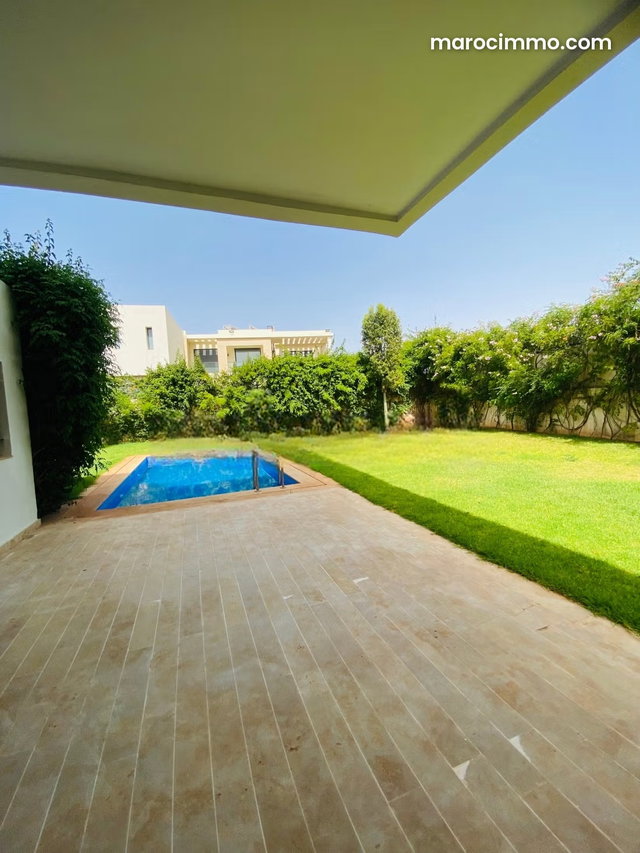Villa de luxe à louer à Californie. 4 chambres agréables. Piscine et cheminée — 2