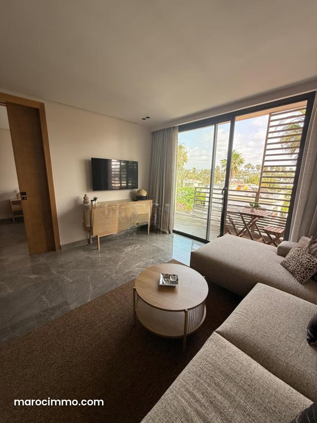 Location Superbe studio meublé avec piscine et accès mer Ain diab, Casablanca — 5