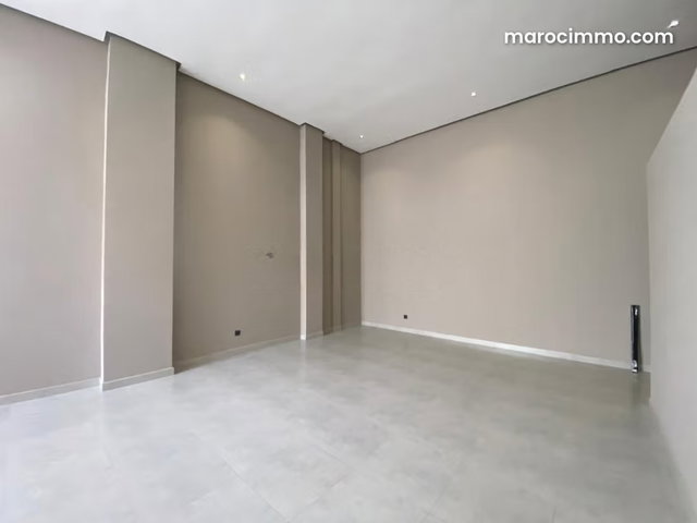 Plateau de bureau RDC 90m2 rond point Bachkou — 3