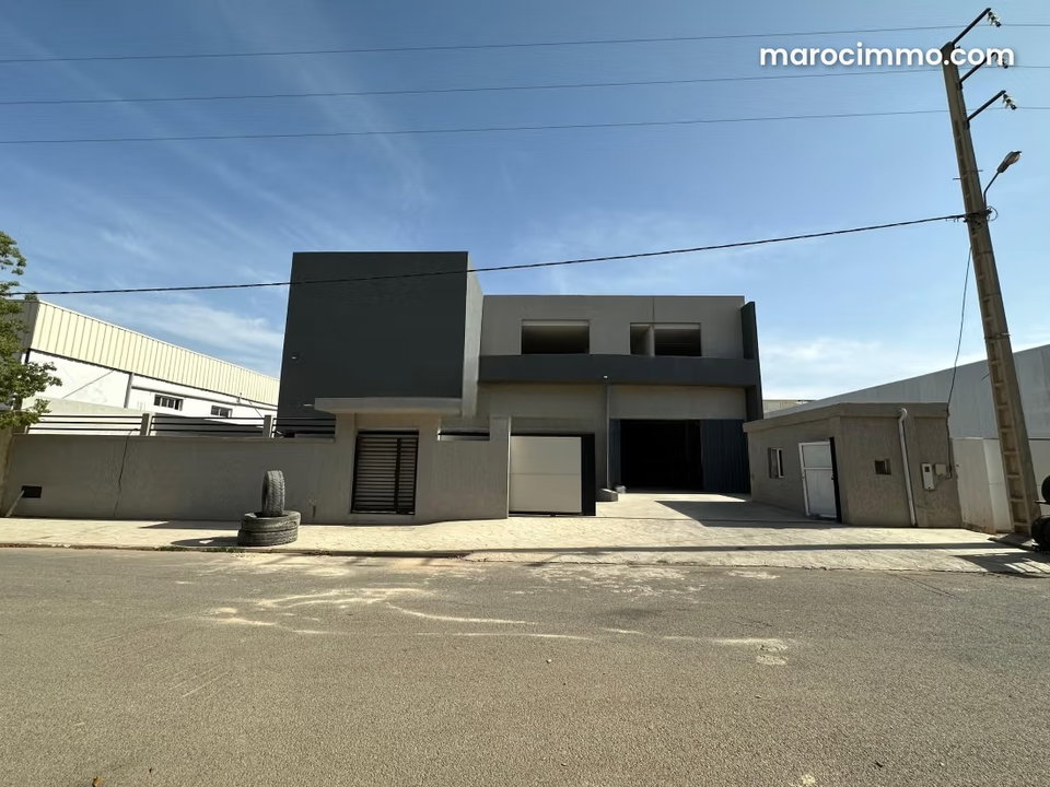 Industrial Factory for Rent - High Standard