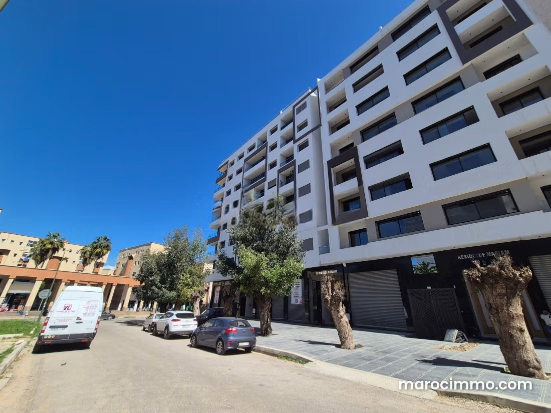 208 m² Apartment, 3 Bedrooms with Mountain Views, Hamria, Meknes — Meknes