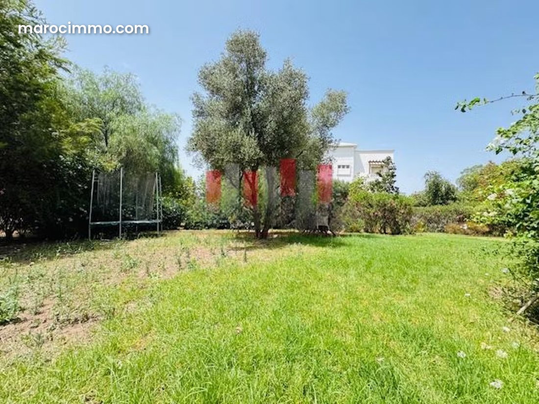 Garden-level apartment in Bouskoura, Ville Verte — Bouskoura