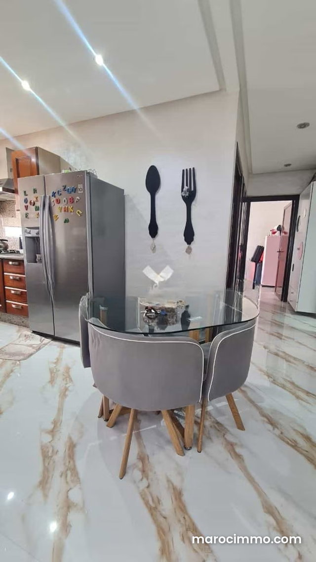 Appartement à Louer de 76.0 m² à Casablanca, Belvedere Roches Noires — 2