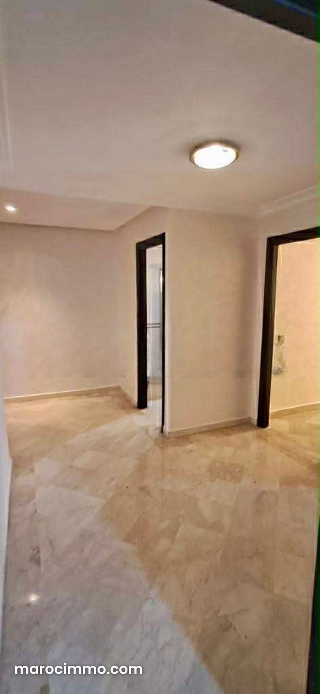 Bel appartement à vendre entièrement rénové quartier les hôpitaux Casablanca — 4