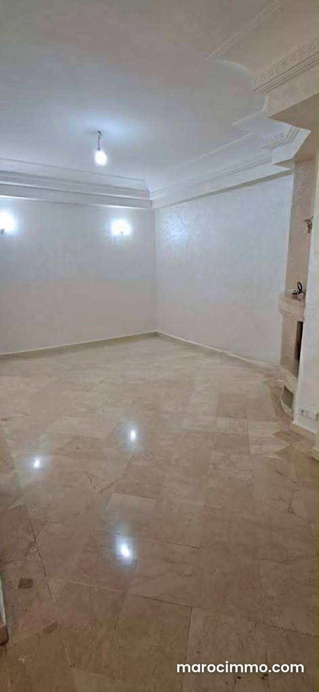Bel appartement à vendre entièrement rénové quartier les hôpitaux Casablanca — 2