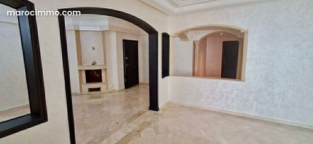 Bel appartement à vendre entièrement rénové quartier les hôpitaux Casablanca — الدار البيضاء