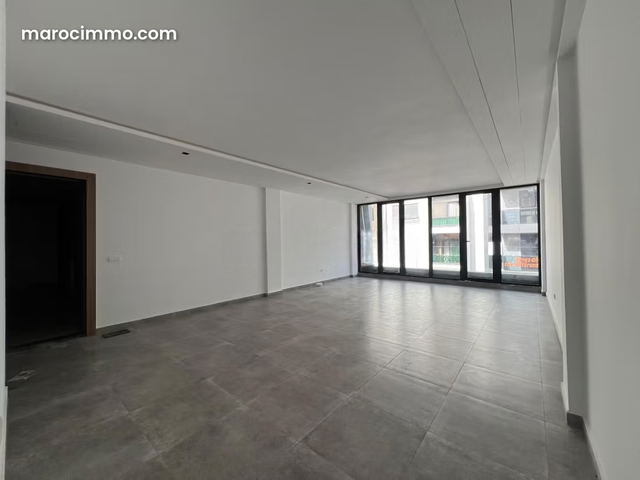 Bureau neuf emplacement premium — Casablanca