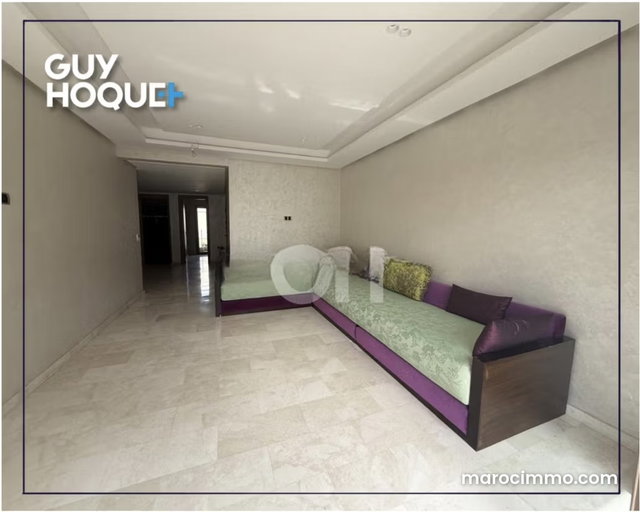 Opportunity in a residence with pool — 4