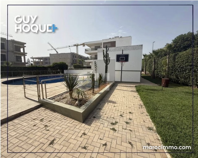 Opportunity in a residence with pool — 5