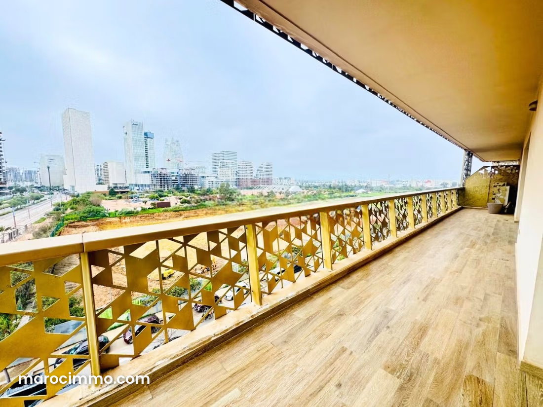 250 sqm Furnished Apartment, Casablanca Finance City, Triple-Aspect — Casablanca