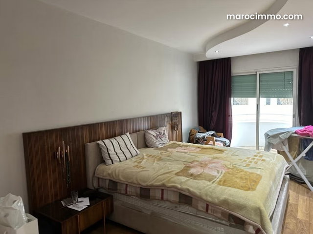 Appartement vide pas meublé a 2 mars — 5