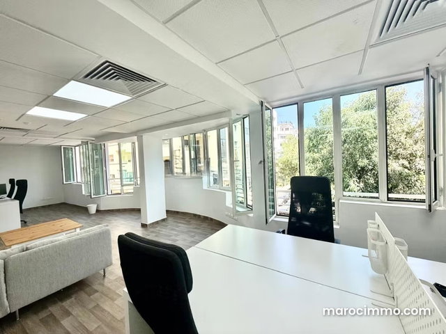 Bureau 245 m² Racine — 2