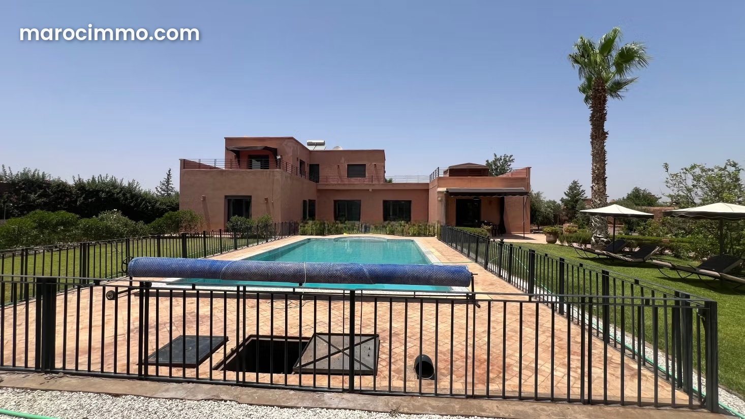 Villa 520 m² sur 5000 m² de terrain, Route de Fès, Marrakech — Marrakech