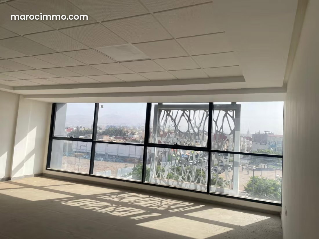 Bureau haut standing à louer, quartier Abattoirs à Agadir — Agadir