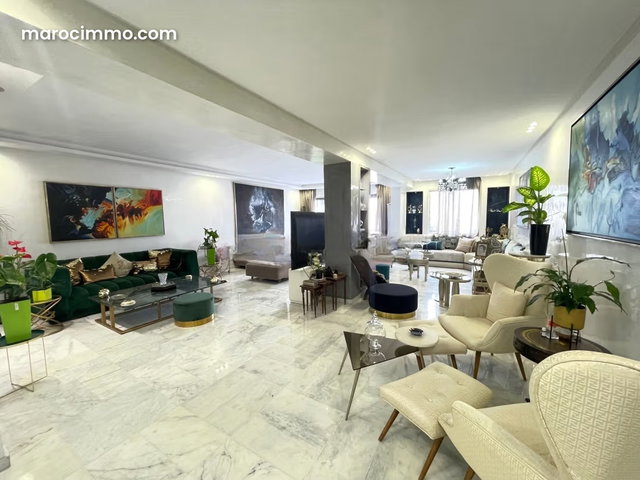 Magnifique appartement 3 chambres meublé avec goût à la vente à Quartier Racine — 3