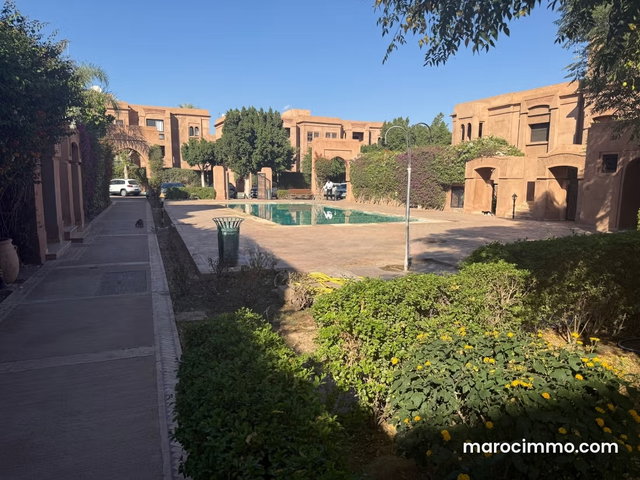 Bel appartement en location à Route Casablanca. 4 grandes pièces. Bien meublé — 5