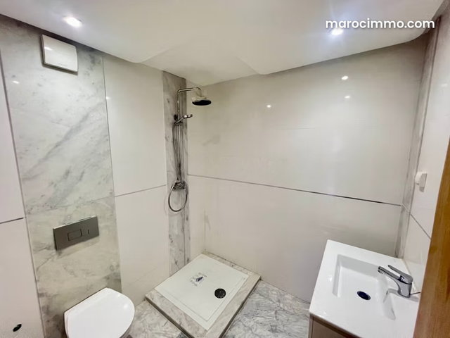 Beautiful apartment for rent in Agdal. 3 comfortable rooms. Nice terrace and garden — 5