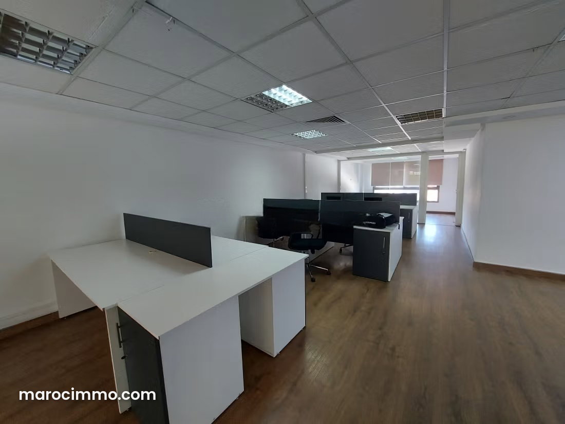 Bureau à louer à Bourgogne, Casablanca, 110 m² haut standing — Casablanca