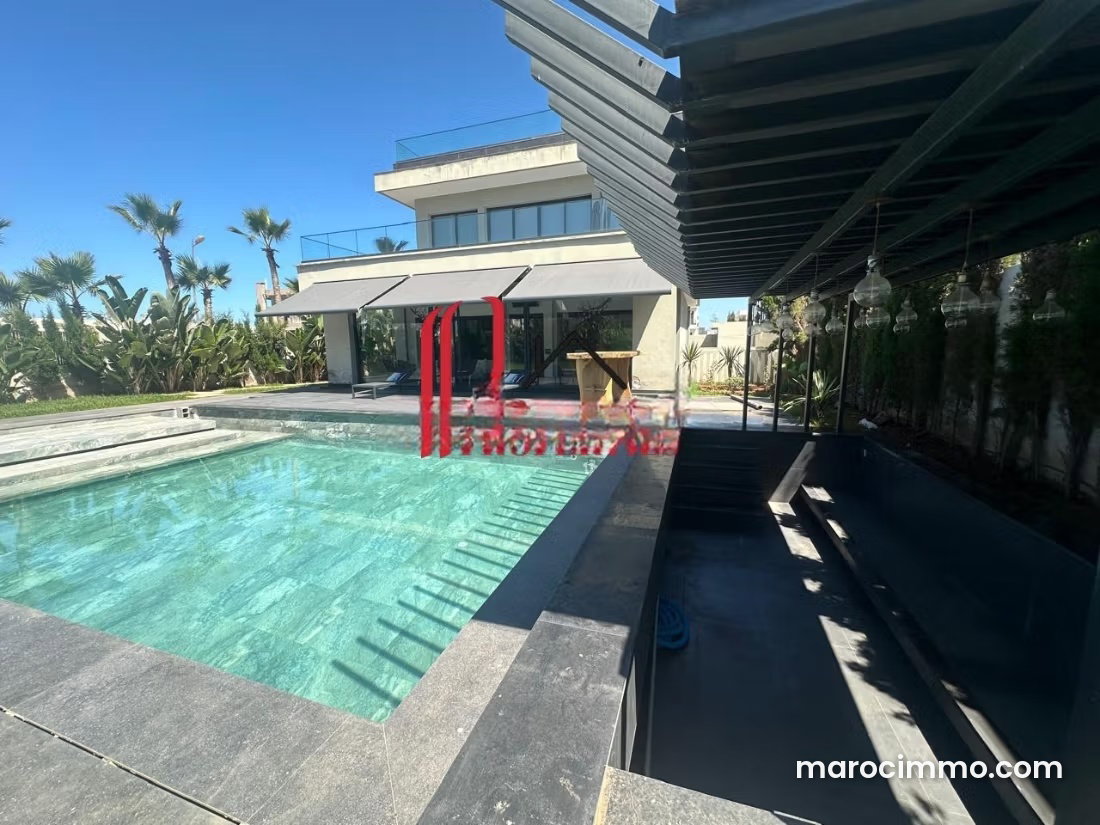 Villa 650 m² vue mer à louer, Dar Bouazza, luxe et piscine — Dar Bouazza