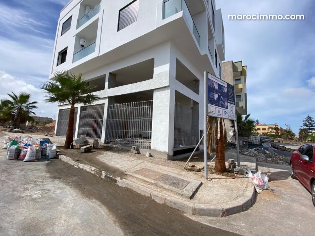 264 sqm commercial property for sale in Dar Bouazza Anssari — Dar Bouazza